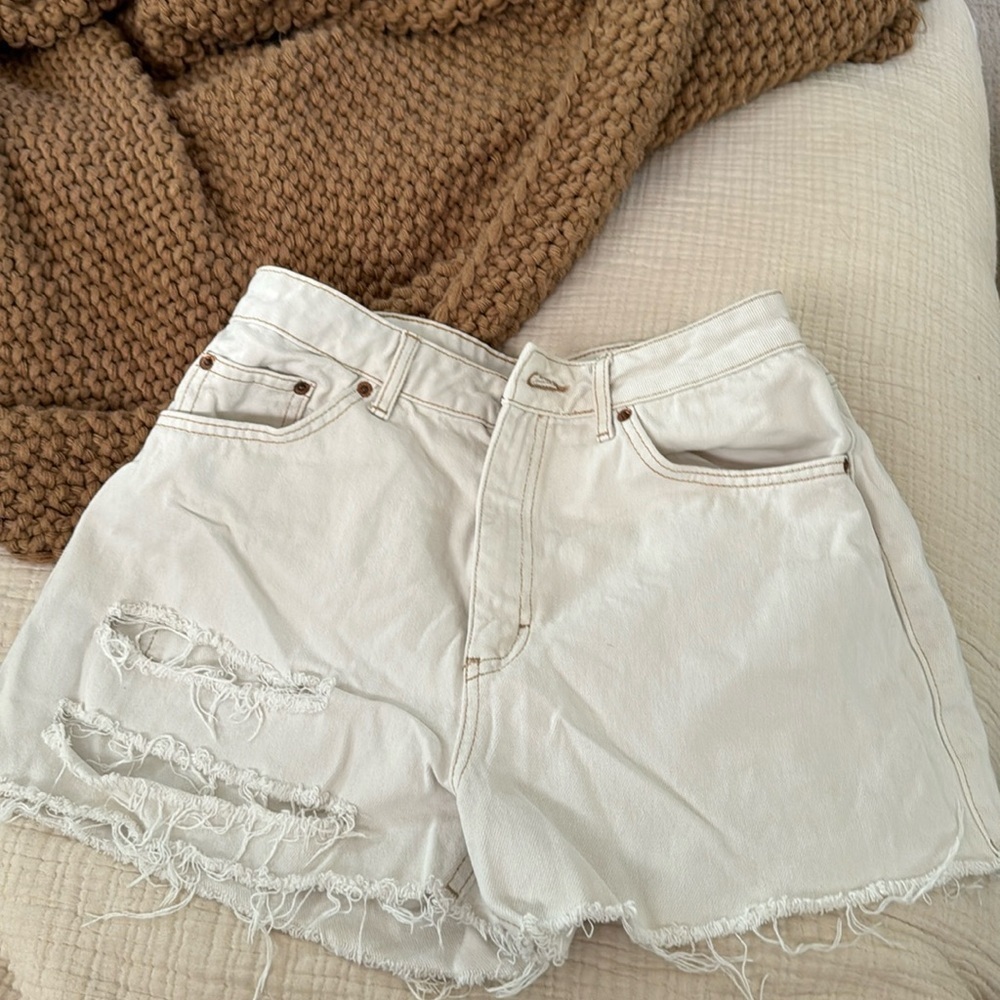 Topshop off-white shorts with tan stitching size 8